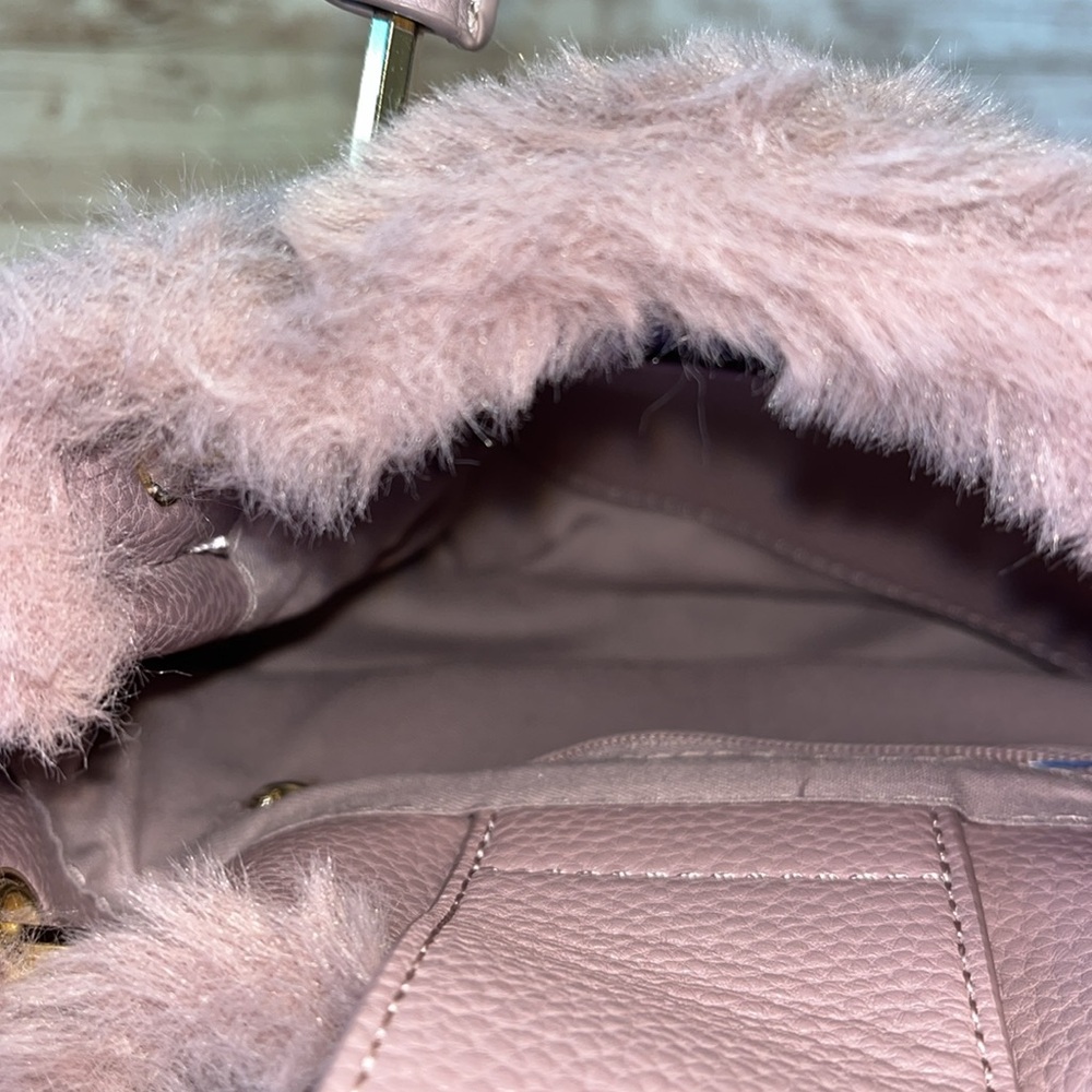 Isaac Mizrahi Faux Lavender Fur Gold Chain Strap Mini Crossbody Mini Handbag - Picture 4 of 12